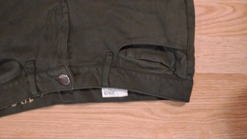 Green Trousers image indicator(2)