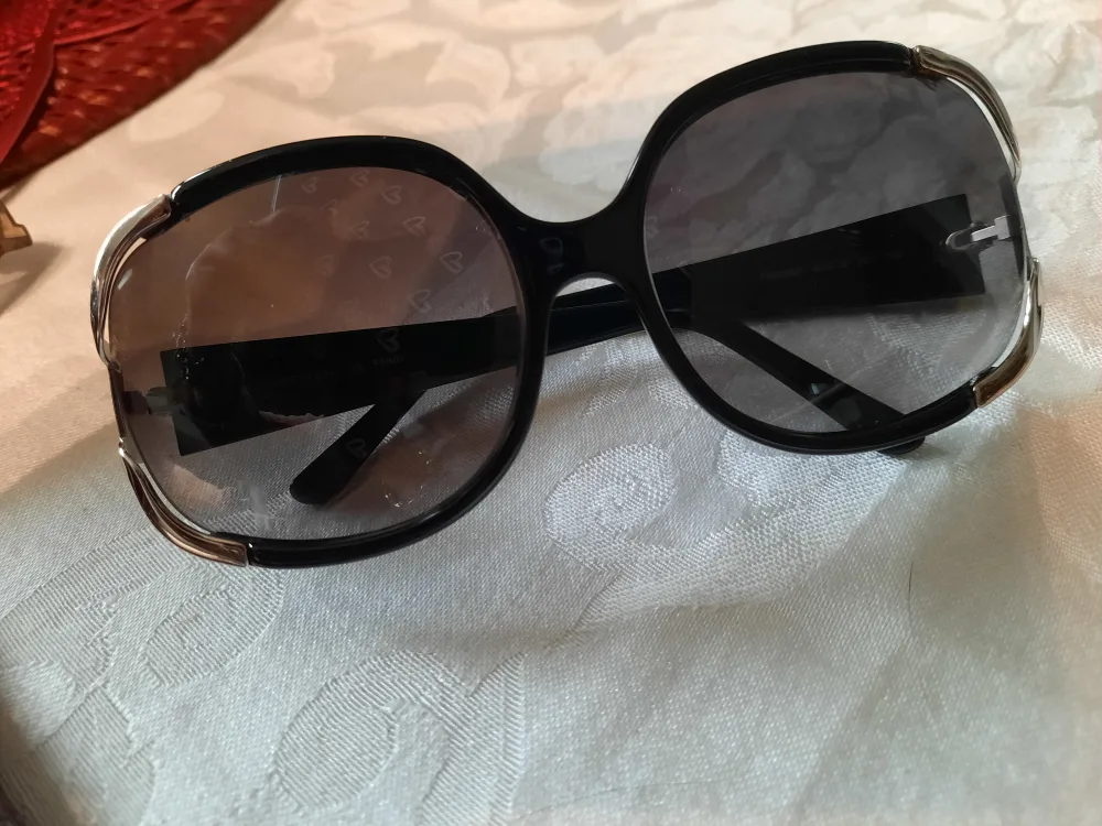 Fendi Sunglasses for sun image indicator(3)