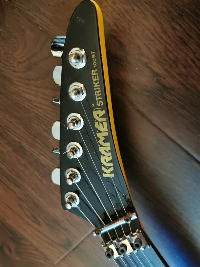 Kramer Striker 100 ST Electric Guitar 1980s US-made image indicator(3)