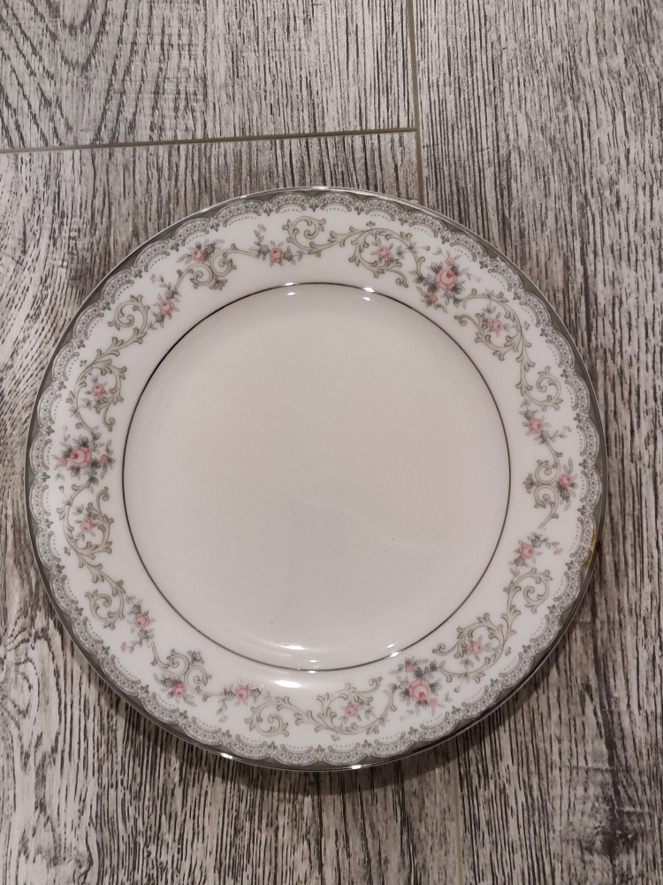 Vintage Noritake Edgewood 63 pc Complete Dinnerware Set - photo 2