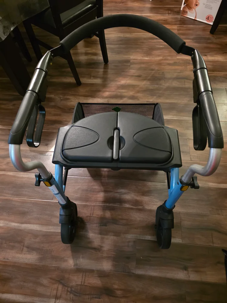 Rollator Walker with Seat & Basket image indicator(4)