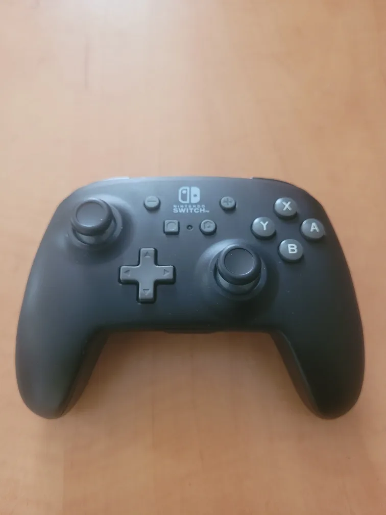Nintendo Switch 2/Switch 1 Wireless Pro Controller thumbnail