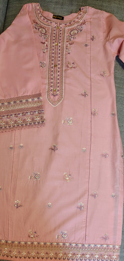 Pink Embroidered Kurti and trouser.blue kurta and trouser - photo 3