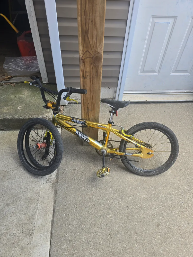 Avigo Freestyle BMX Bike - Gold thumbnail