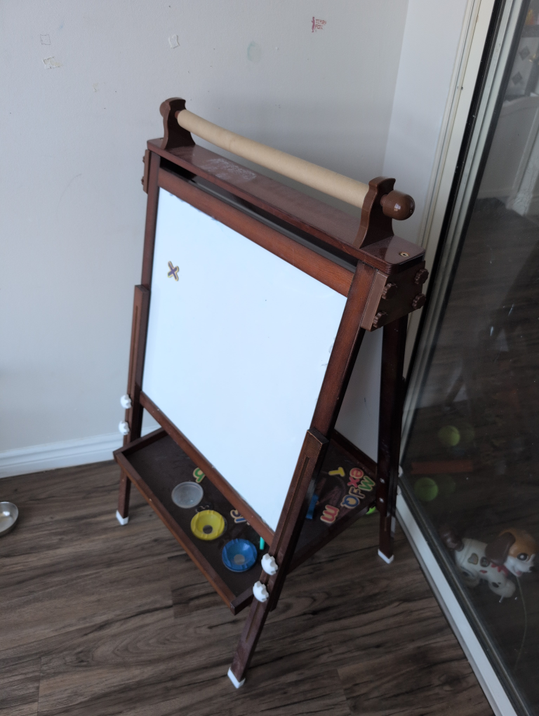 Wooden Easel for Creative Fun