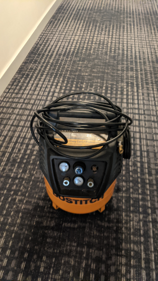 BOSTITCH Rugged Easy Carry Professional Air Compressor