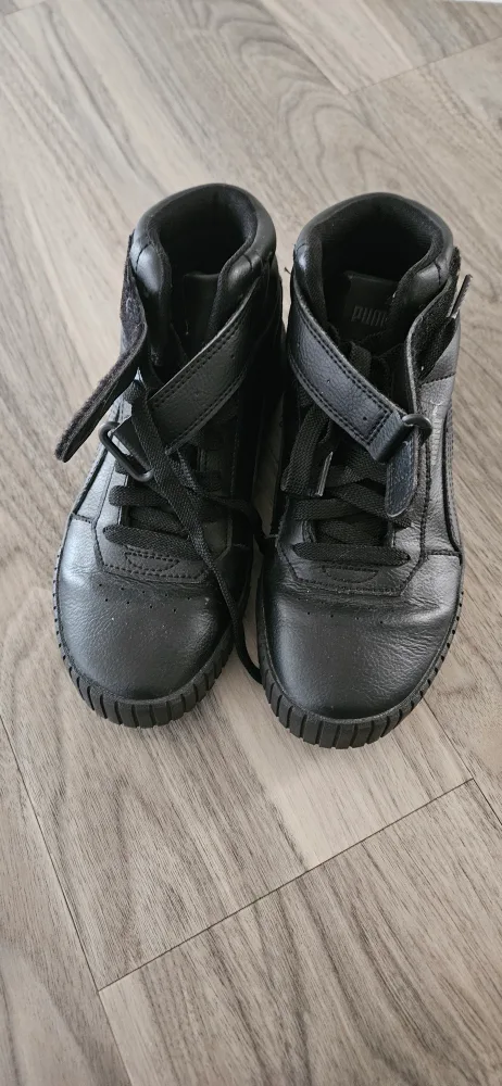 Puma Black High-Top Sneakers - Size 6.5 thumbnail
