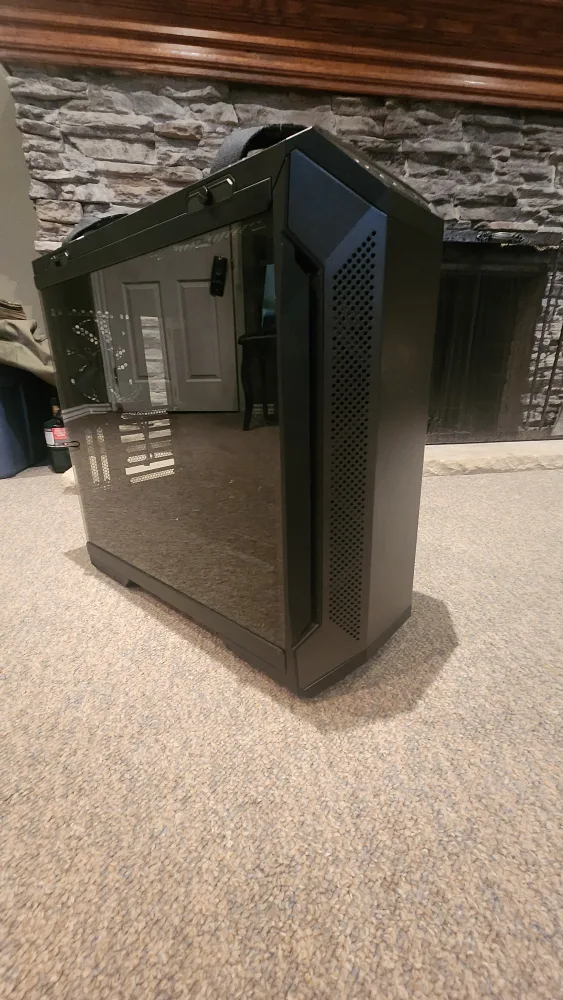 ASUS TUF Gaming GT501 PC Case thumbnail