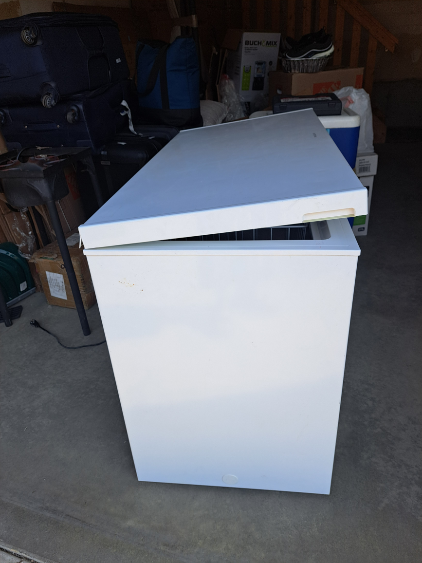 Large Deep Freezer - photo 3