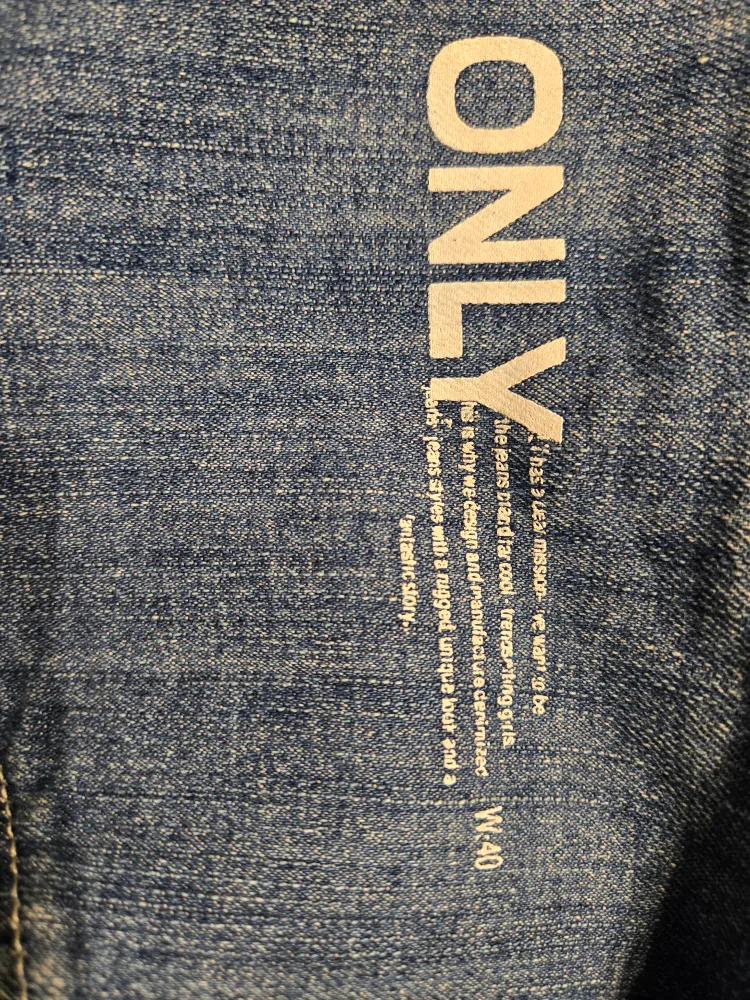 Striped Bodycon Dress & Jean Jacket image indicator(6)