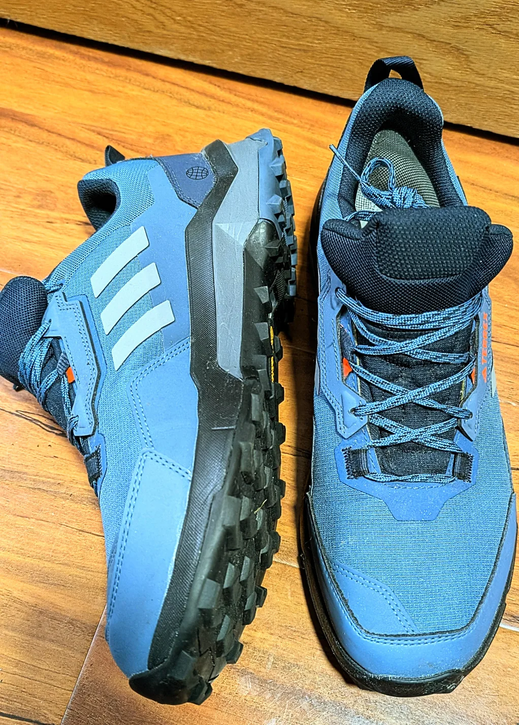 Terrex Hiking Shoes, US 10.5 💚 image indicator(4)