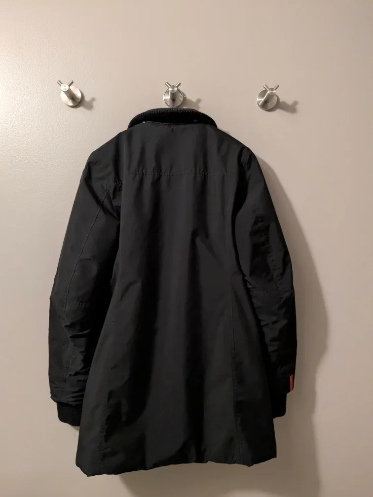 PRADA Vintage Waterproof Gore-Tex Jacket image indicator(6)