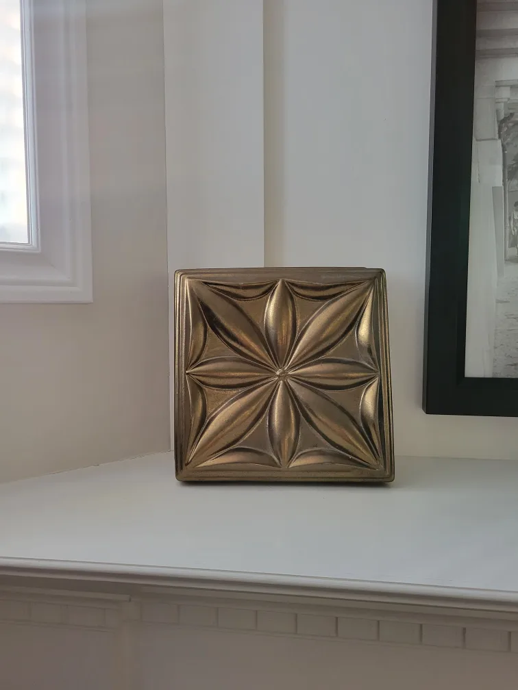 Homesense of 2 Decorative Wall Tiles - bronze. garden. home image indicator(3)