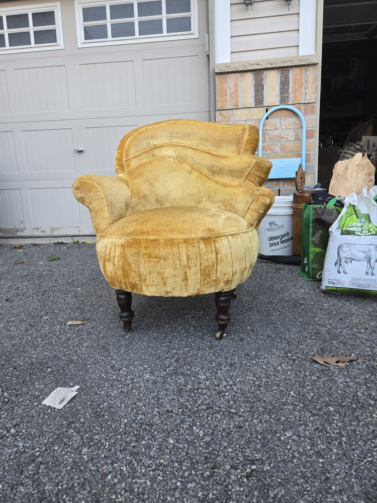Vintage Yellow Velvet Armchair - photo 3