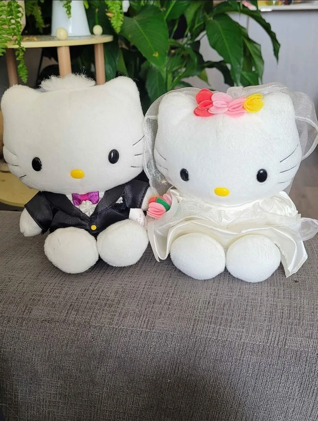 Vintage Hello Kitty & Daniel Grand Piano image indicator(10)