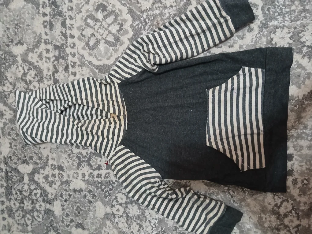 Striped Sleeve & Pocket Hoodie#freecycle thumbnail