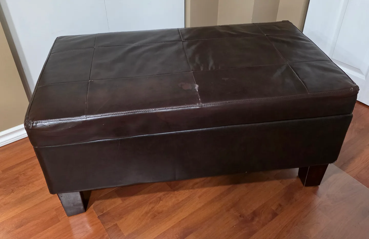 * FREE * Storage Bench thumbnail