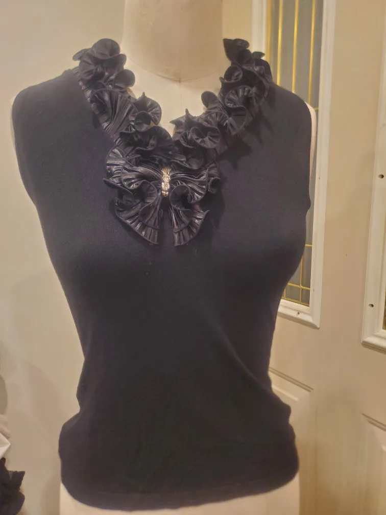 Women's Small Top thumbnail