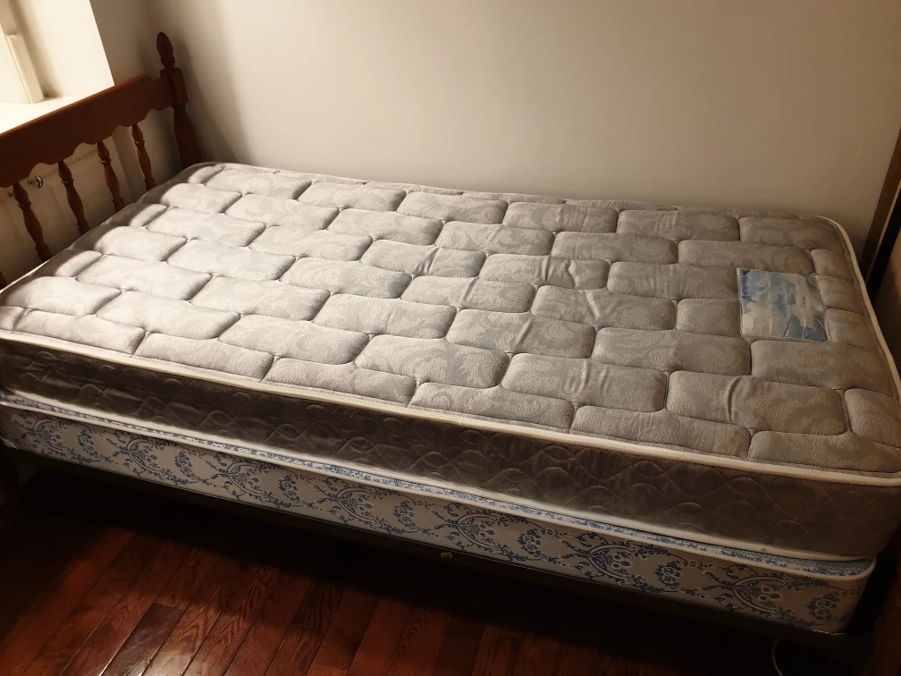Twin Bed Frame & Mattress