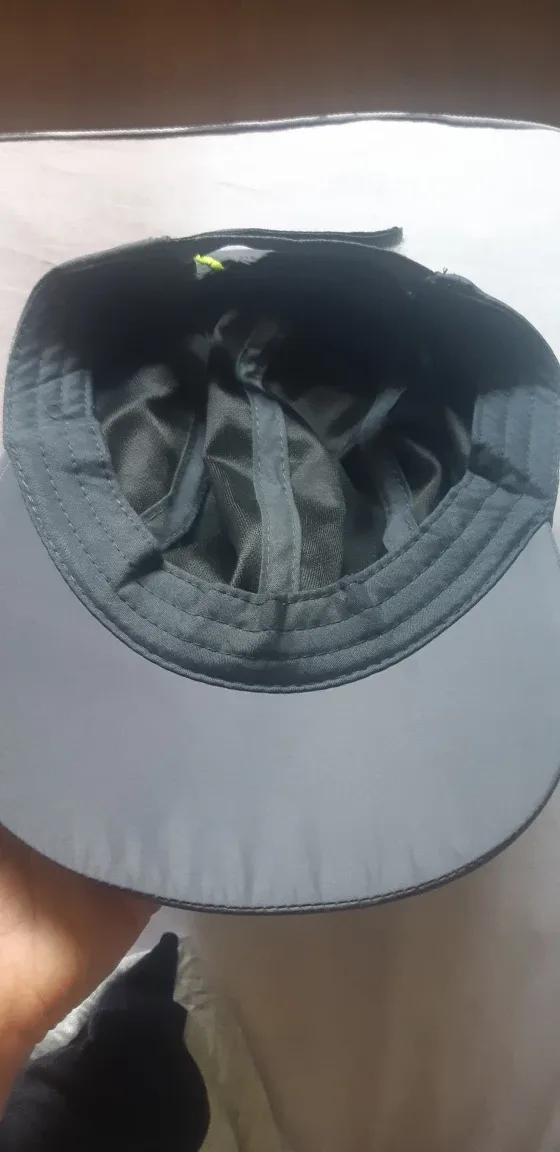 Grey Running Hat image indicator(4)