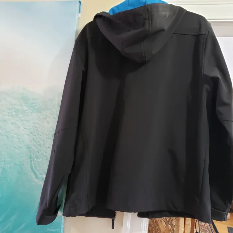 Black Softshell Jacket image indicator(2)