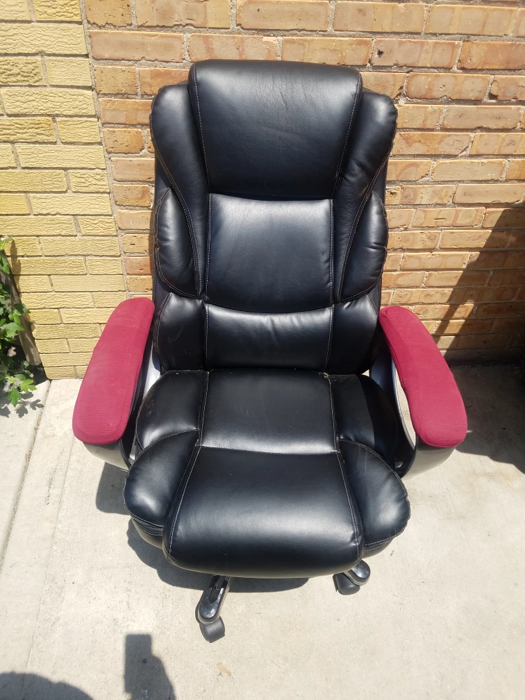 Executive Style Black Office Chair with Red Armrests