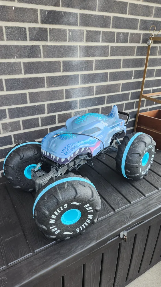Hot Wheels Monster Truck thumbnail