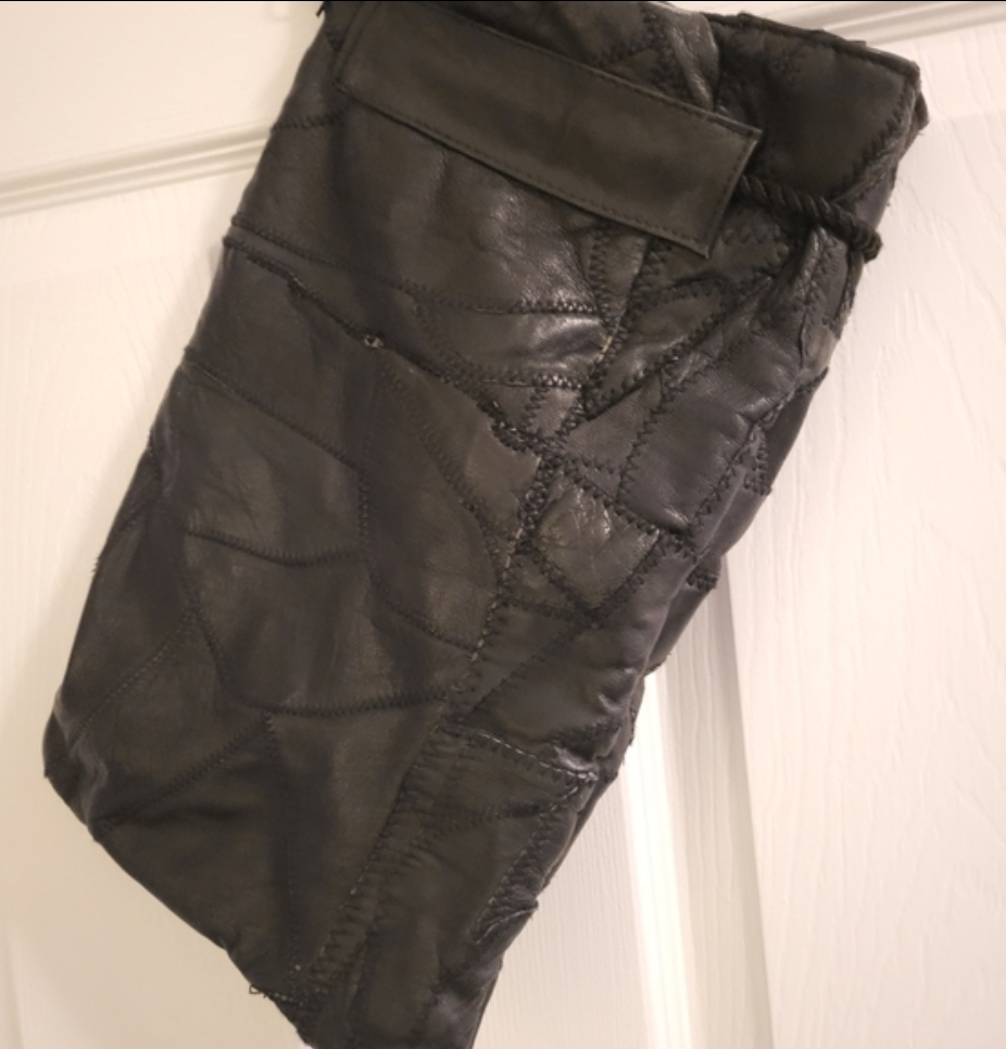 💚 Patched Black Faux Leather  Stringed Purse 🇨🇦 - photo 2