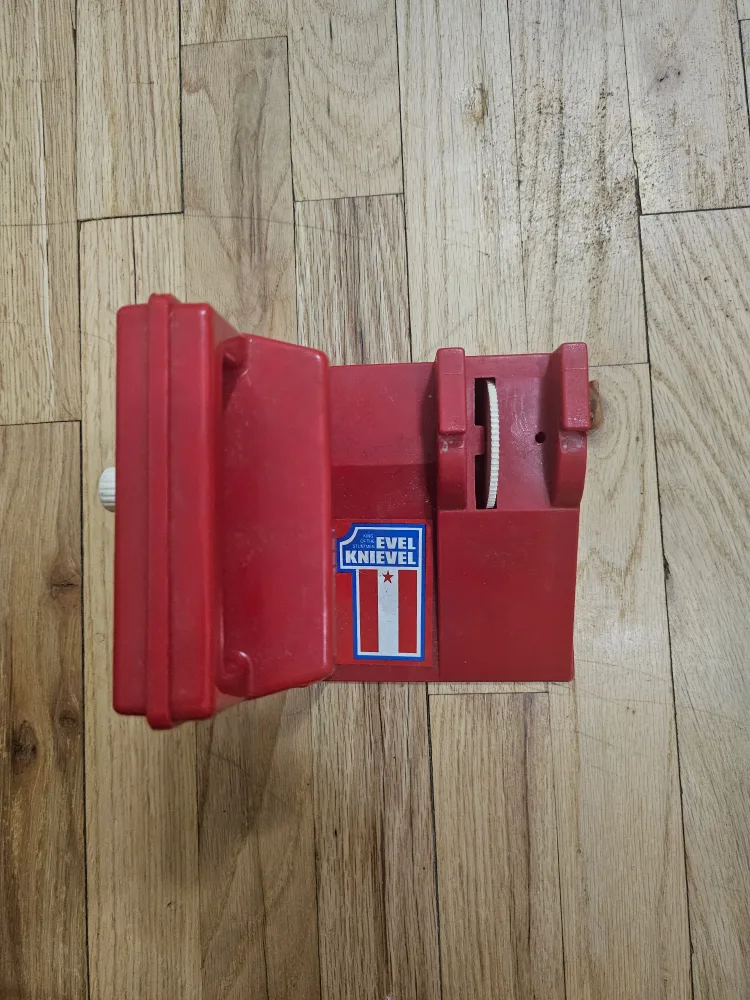 VINTAGE EVEL KNIEVEL LAUNCHER image indicator(2)