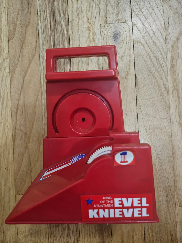 VINTAGE EVEL KNIEVEL LAUNCHER image indicator(6)