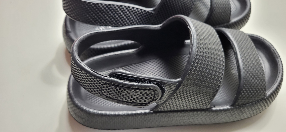 Black Sandals with Adjustable Straps - photo 4