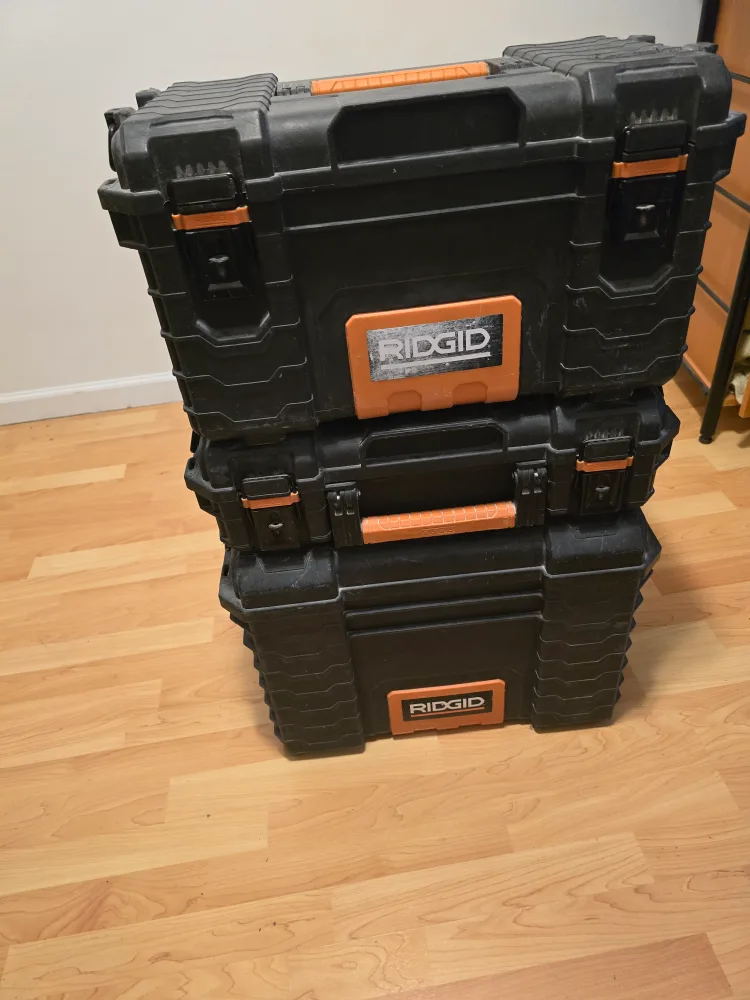 Toolbox with Assorted Tools image indicator(10)