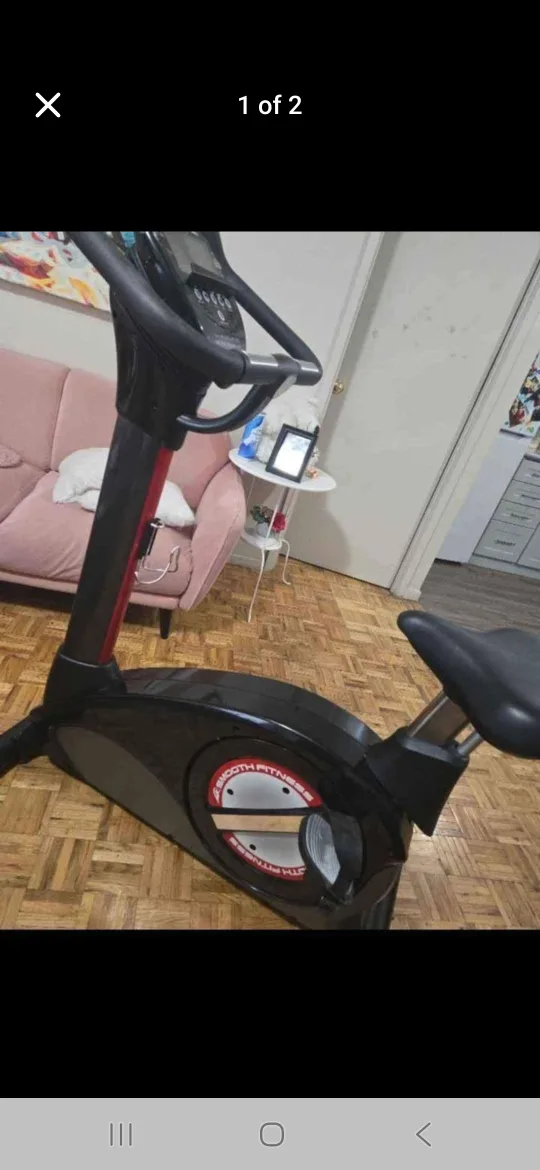 Smooth Fitness Stationary Bike thumbnail