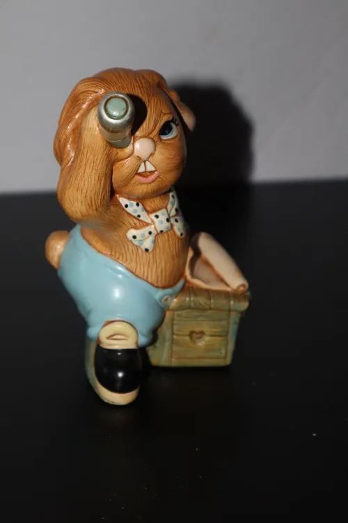 Pendelfin Hand Painted Stonecraft Bunny Figurines image indicator(2)