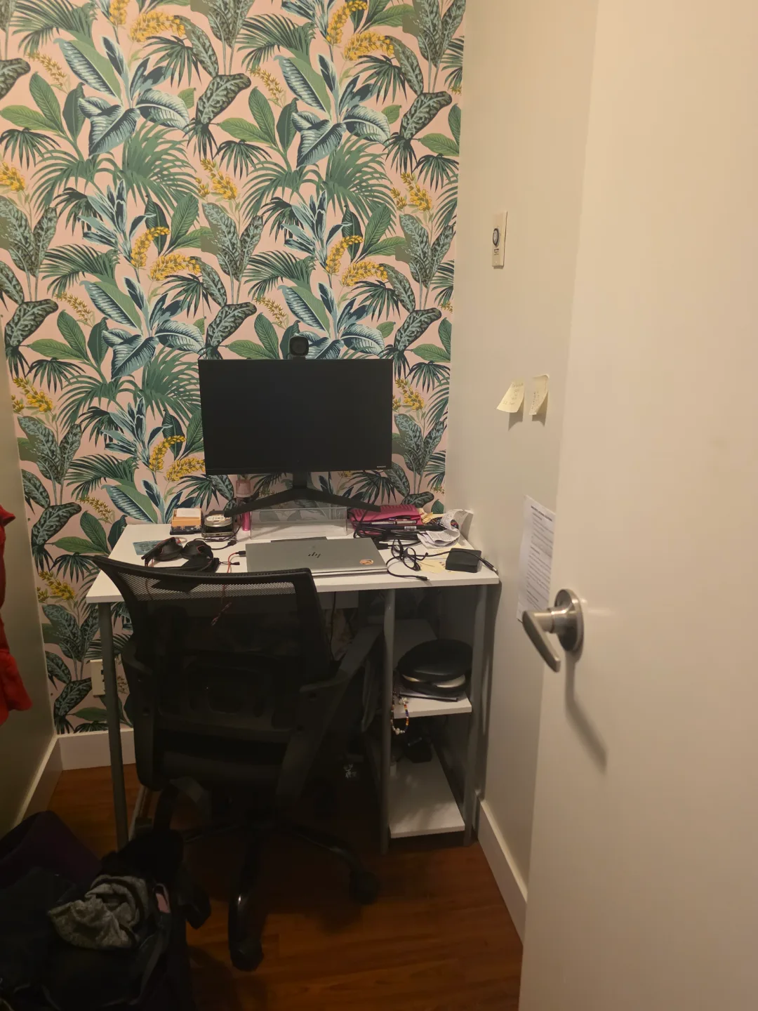 TV and Furniture Bundle image indicator(3)