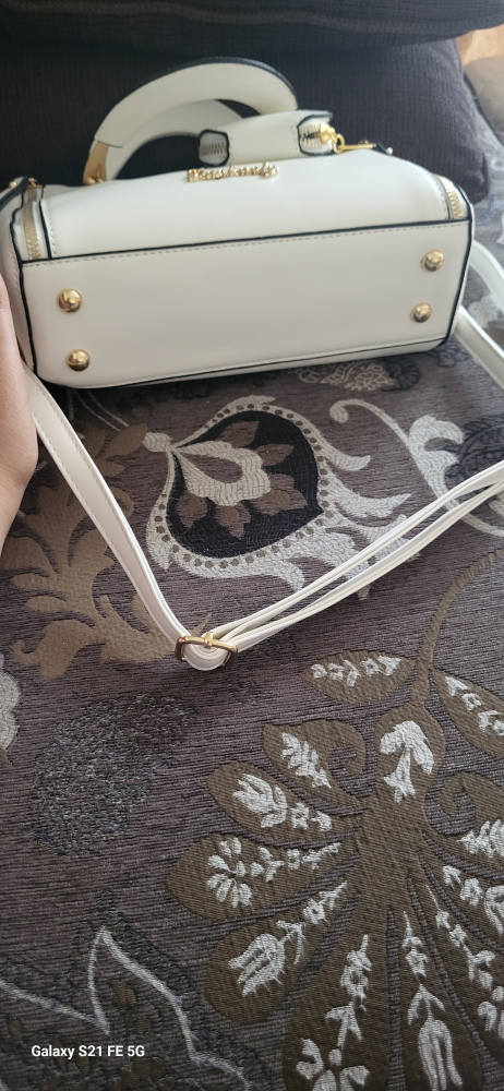 Cute White Handbag with Cat Charm - photo 4