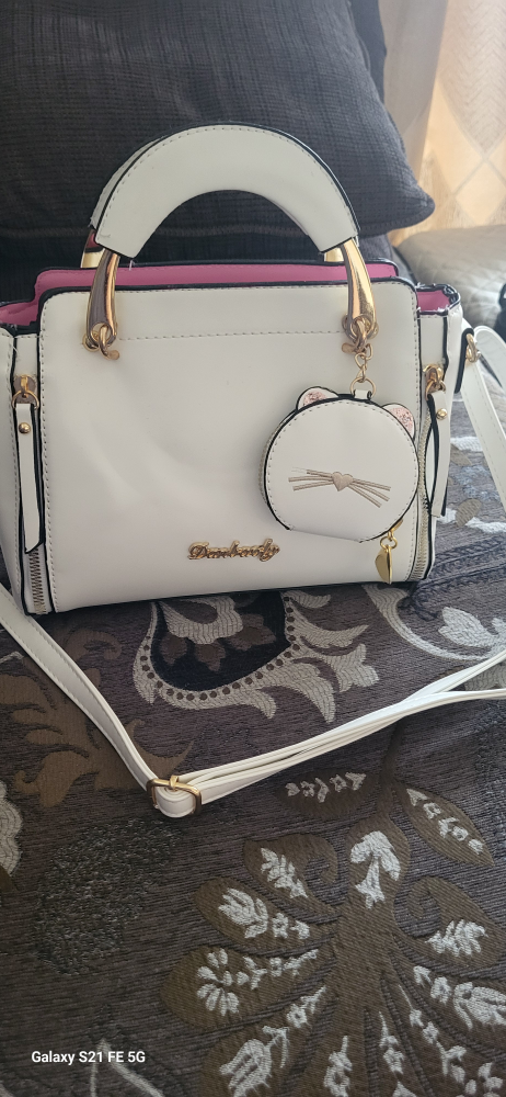 Cute White Handbag with Cat Charm - photo 5
