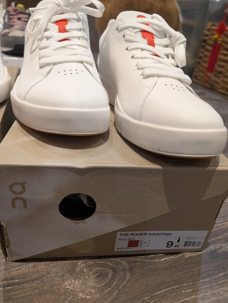 BNIB, On The Roger Advantage Sneakers, size 8.5 and 9 womens image indicator(4)