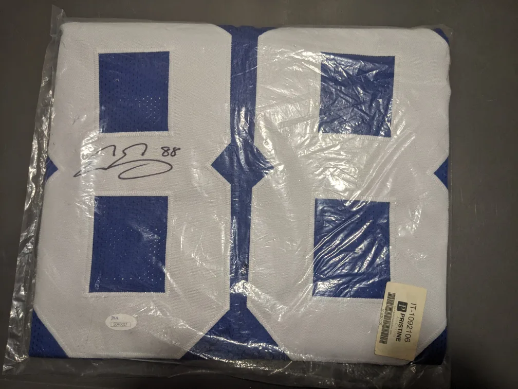 Signed Giants Evan Engram Jersey #88 thumbnail