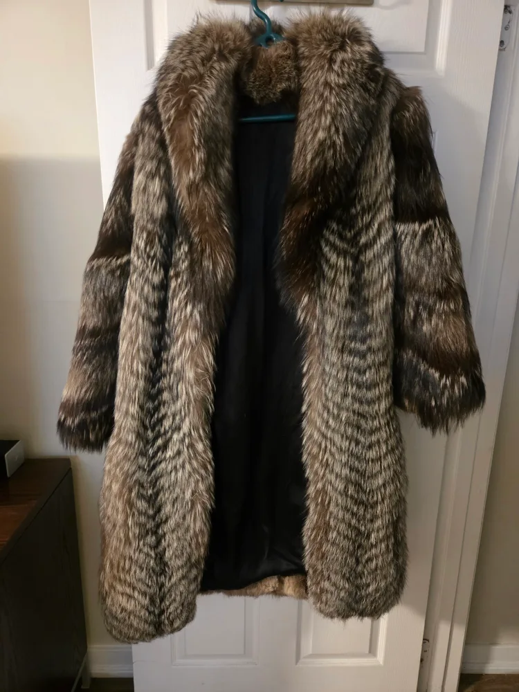 Genuine Fox Fur Coat thumbnail