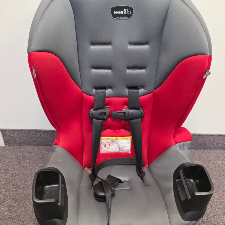 Evenflo Car Seat - Red & Grey image indicator(3)