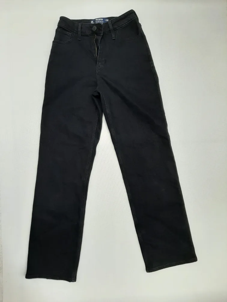Hollister Ultra High-Rise Dad Jeans, W24R thumbnail