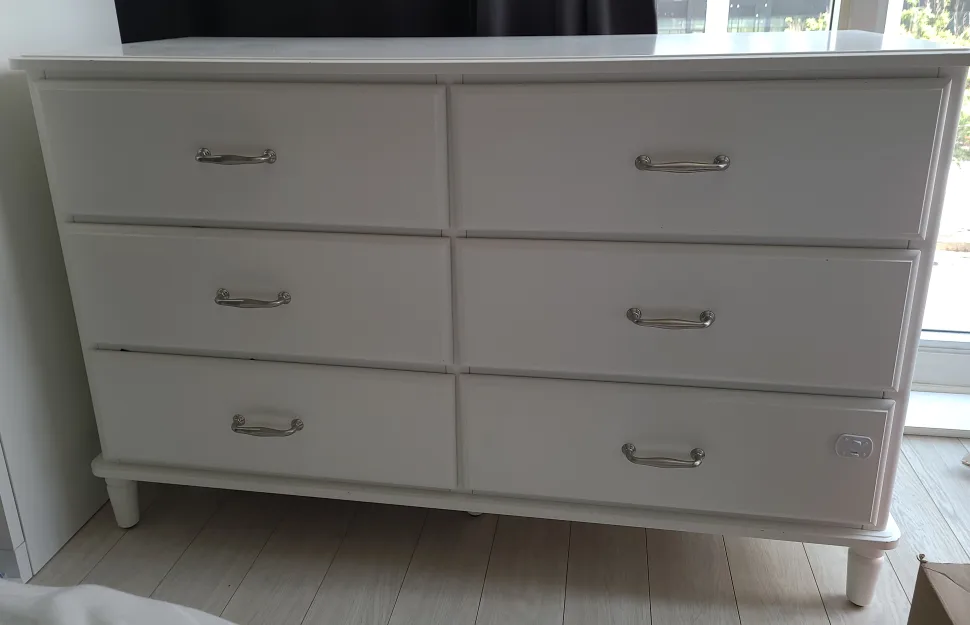 6-Drawer White Dresser thumbnail