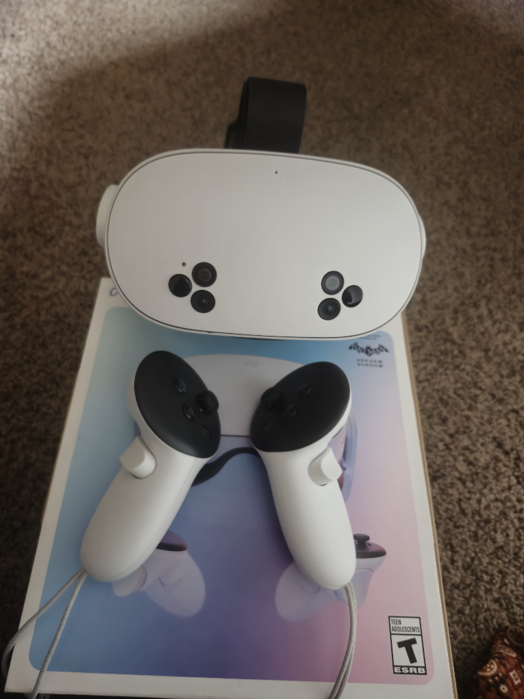 Meta Quest 3S VR Headset, new in box - photo 3