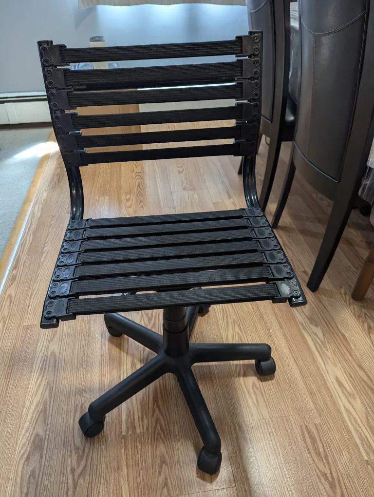 Black Adjustable Office Chair thumbnail