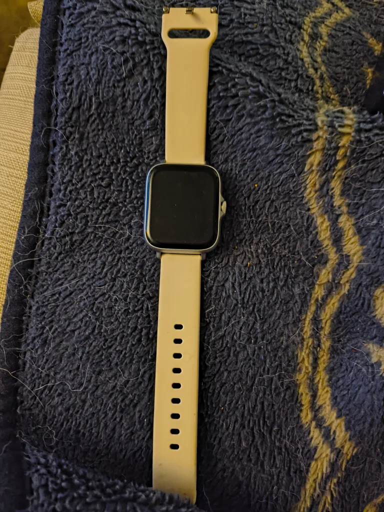 Amazfit Smartwatch with white Band thumbnail