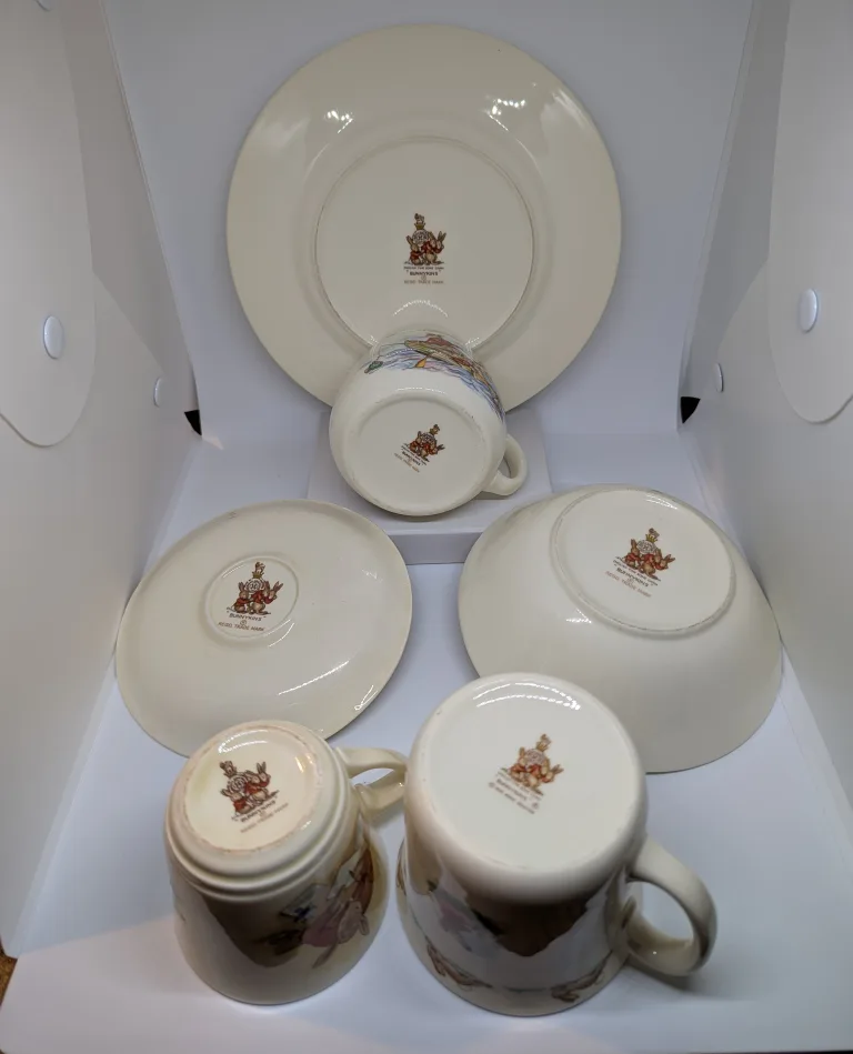 Royal Doulton Bunnykins Dishes Set image indicator(2)