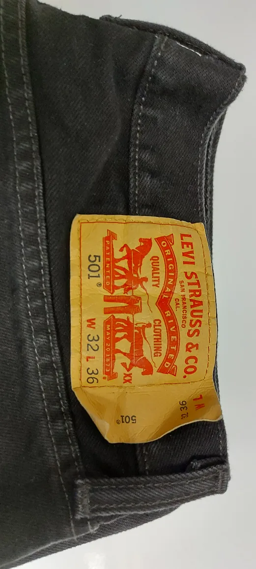 Levi's 501 Black Jeans - W32 L36 thumbnail