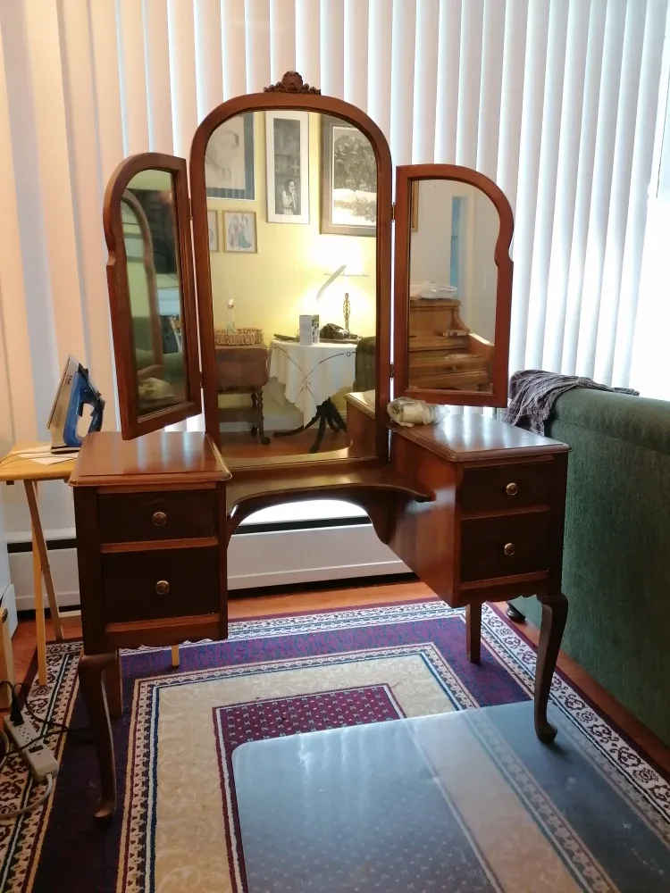 Antique Vanity with Tri-Fold Mirror thumbnail