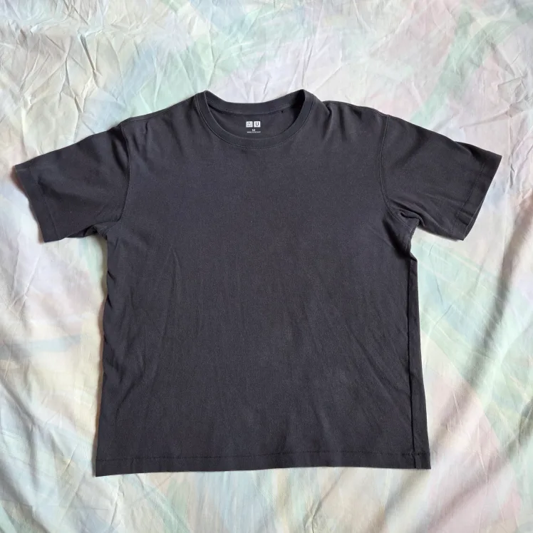 UNIQLO Dark Grey Crew Neck T-Shirt thumbnail